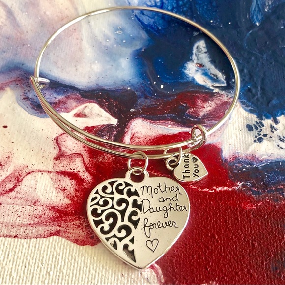 Mother Daughter Carved Heart Adjustable Bracelet - Picture 3 of 8